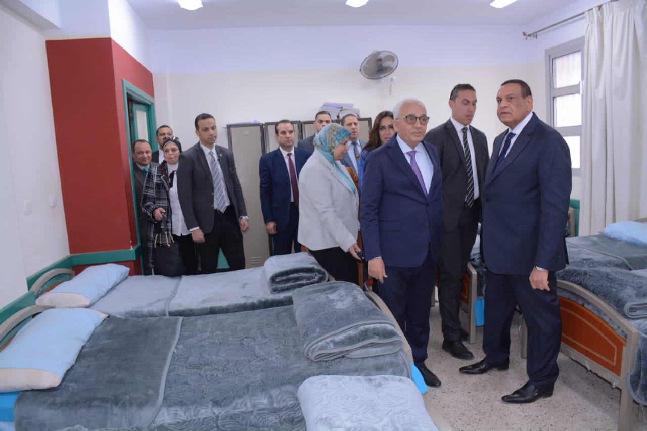وزيرا التنمية المحلية