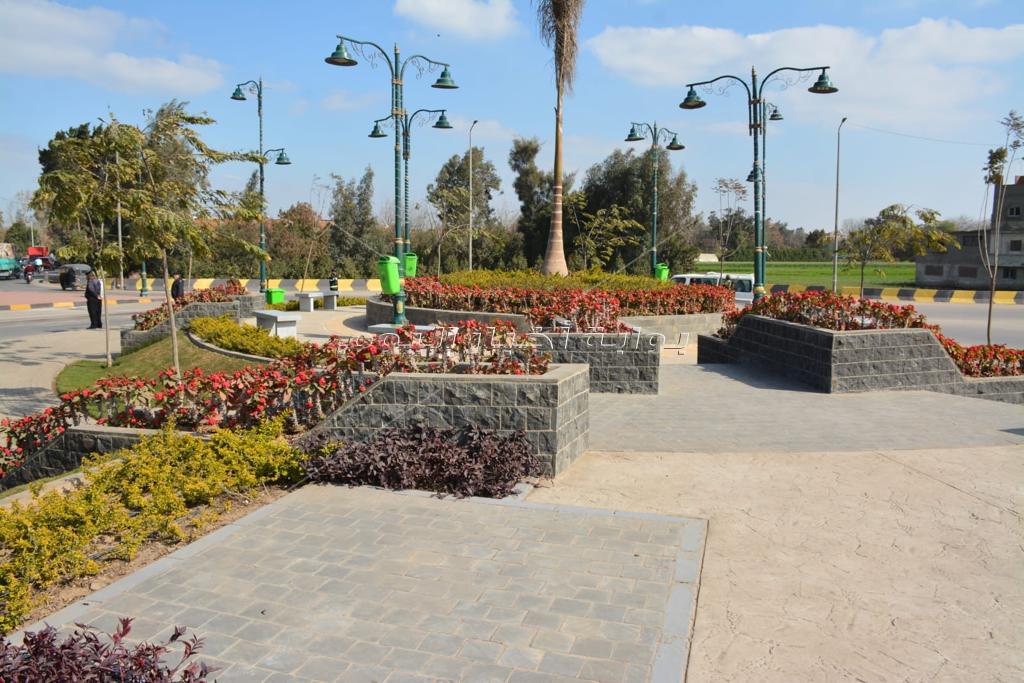 وزير التنمية المحلية ومحافظ المنوفية يتفقدان أعمال تطوير ميدان الإسعاف 
