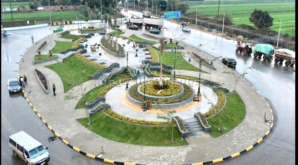 وزير التنمية المحلية ومحافظ المنوفية يتفقدان أعمال تطوير ميدان الإسعاف 
