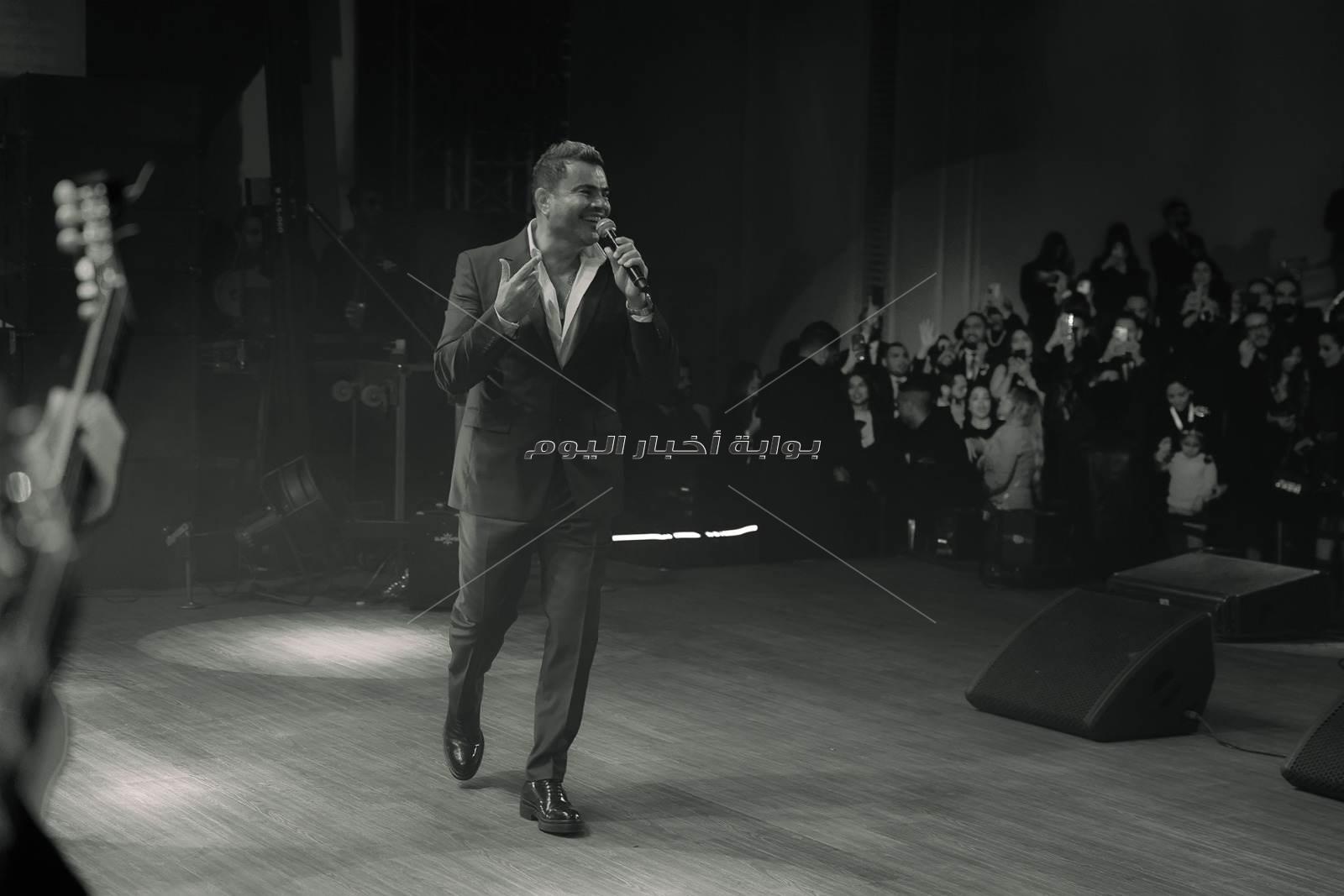 عمرو دياب يشعل ليل العاصمة الادارية