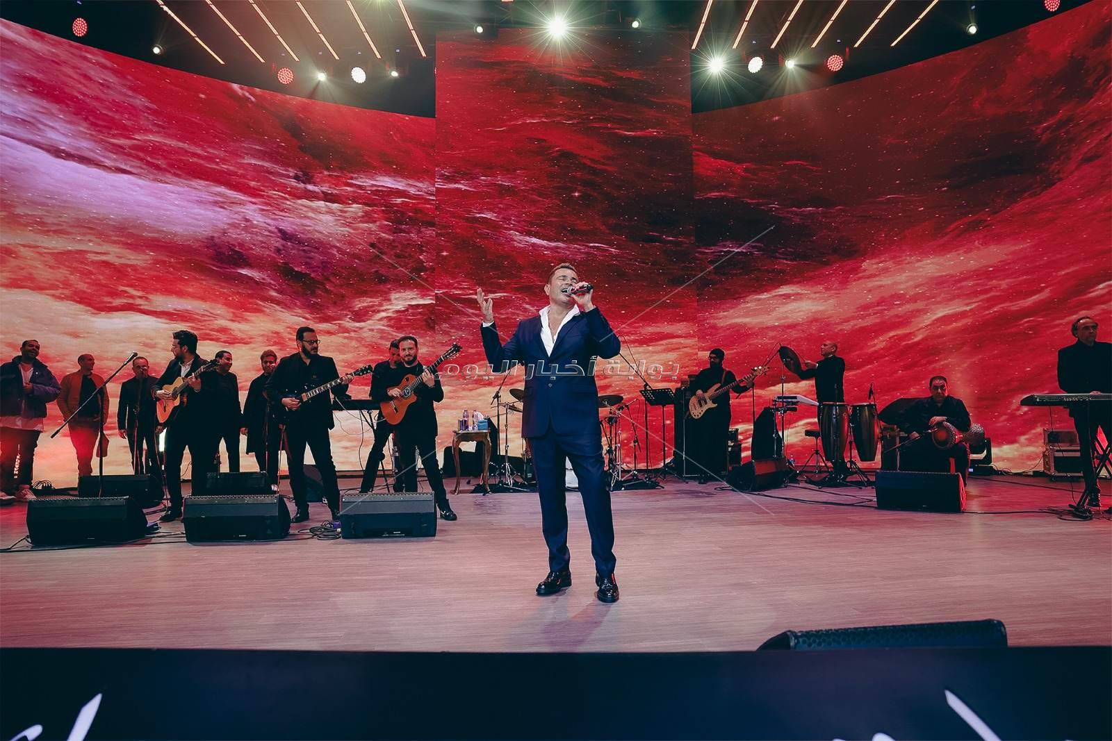 عمرو دياب يشعل ليل العاصمة الادارية