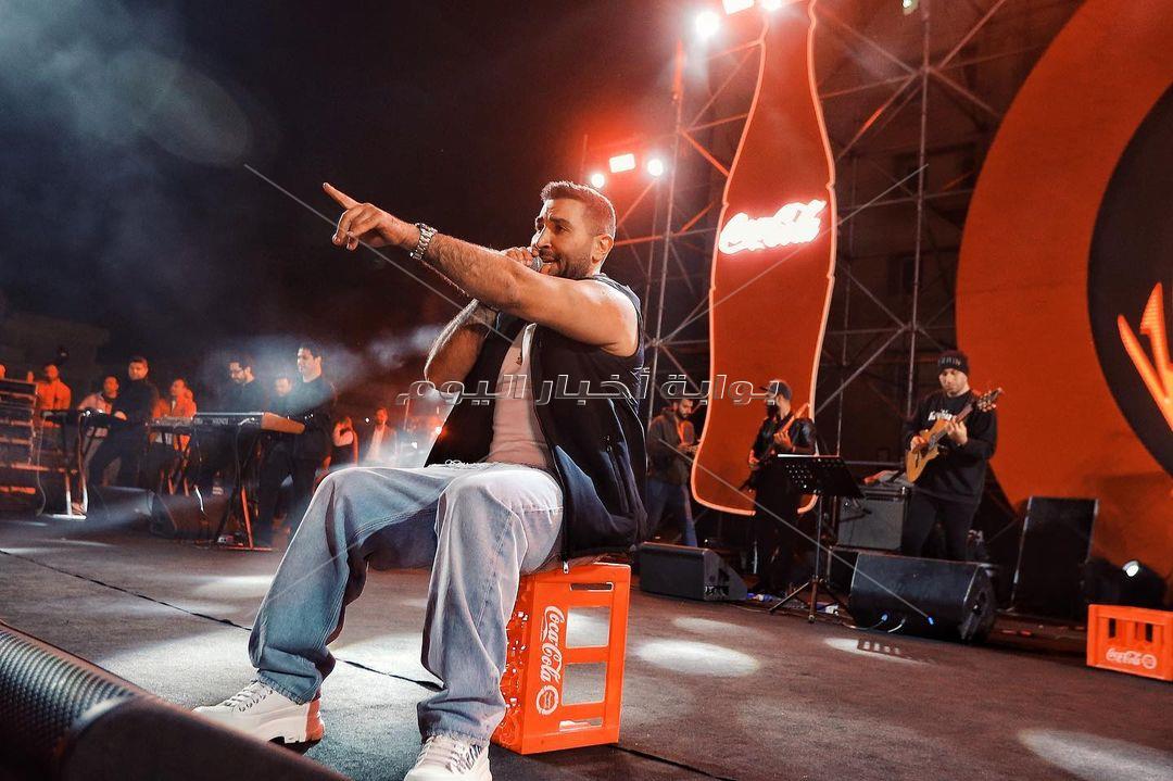 أحمد سعد يُشعل حفل جامعة عين شمس بحضور "كامل العدد"