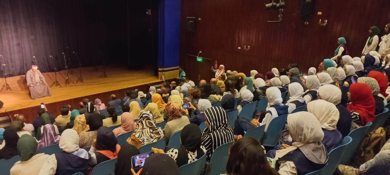 في عشق الوطن   ثقافة الزعيم تحتفي بذكرى تحرير طابا 