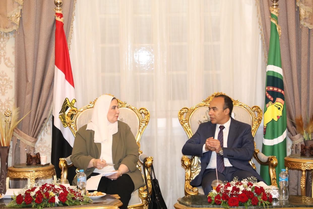 نائب محافظ المنيا يستقبل وزيرة التضامن الاجتماعي والسفير الكندي