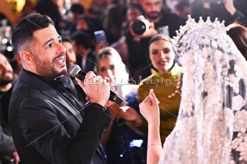 حماقي يشعل زفاف ابنة حميد الشاعري وسط النجوم