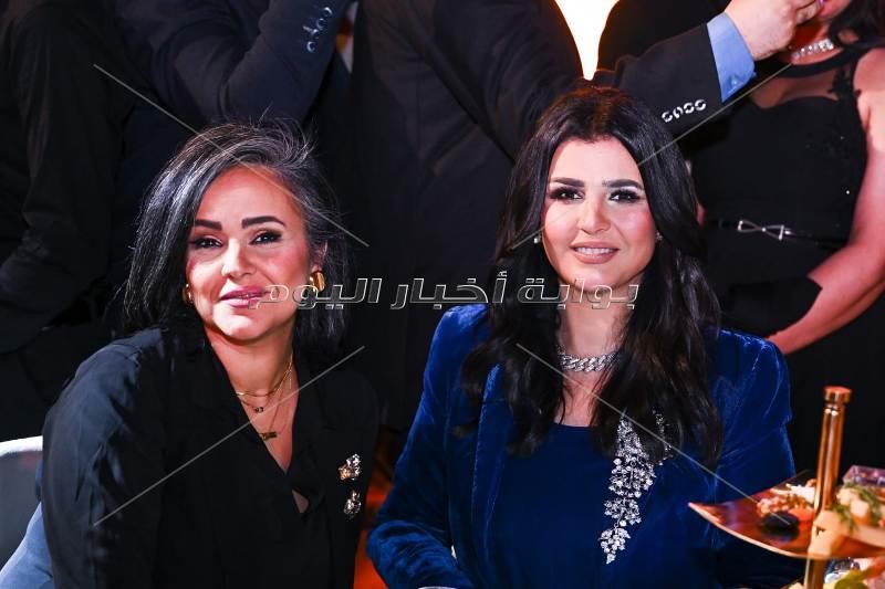 حماقي يشعل زفاف ابنة حميد الشاعري وسط النجوم