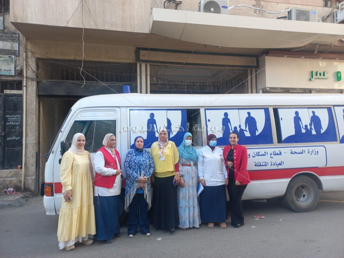 الفرق الثابتة القوافل المتنقلة تفحص المواطنين أمام المساجد بمدن البحيرة 