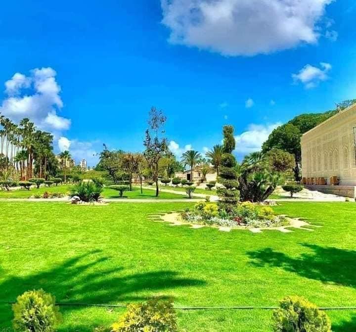 حدائق أنطونيادس