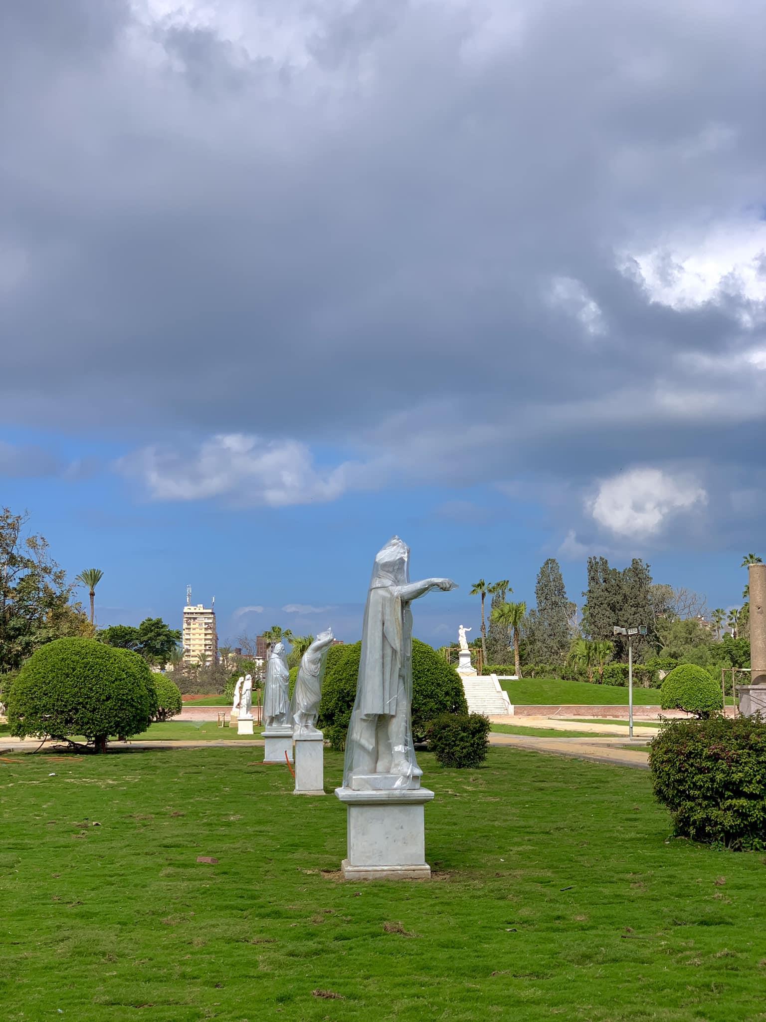 حدائق أنطونيادس