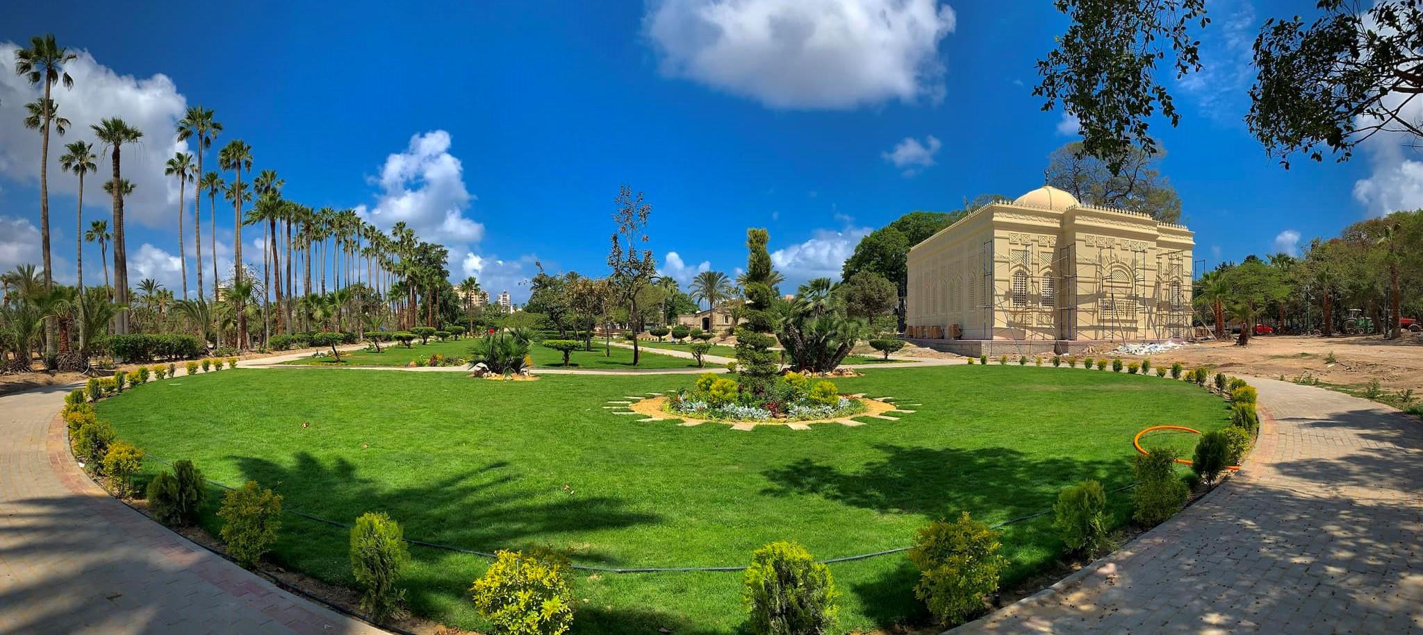حدائق أنطونيادس