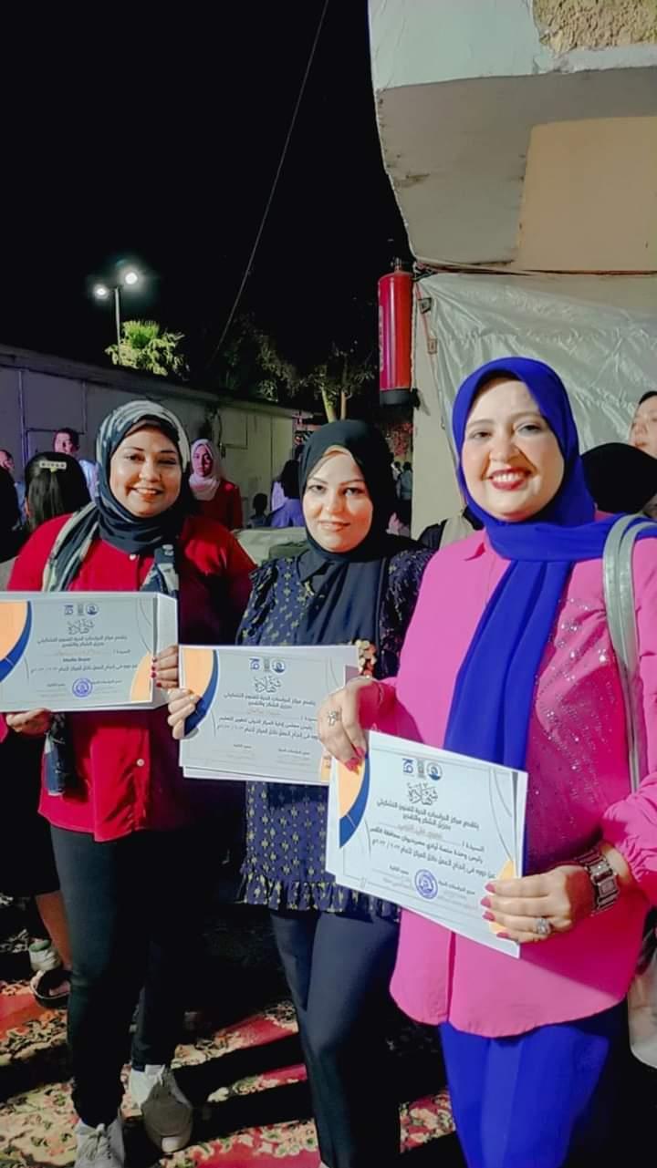 كلية الفنون الجميلة تكرم الدارسين والدارسات ونوابغ الأبداع بالأقصر