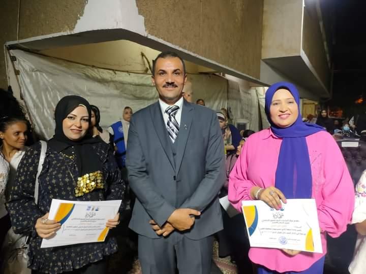 كلية الفنون الجميلة تكرم الدارسين والدارسات ونوابغ الأبداع بالأقصر