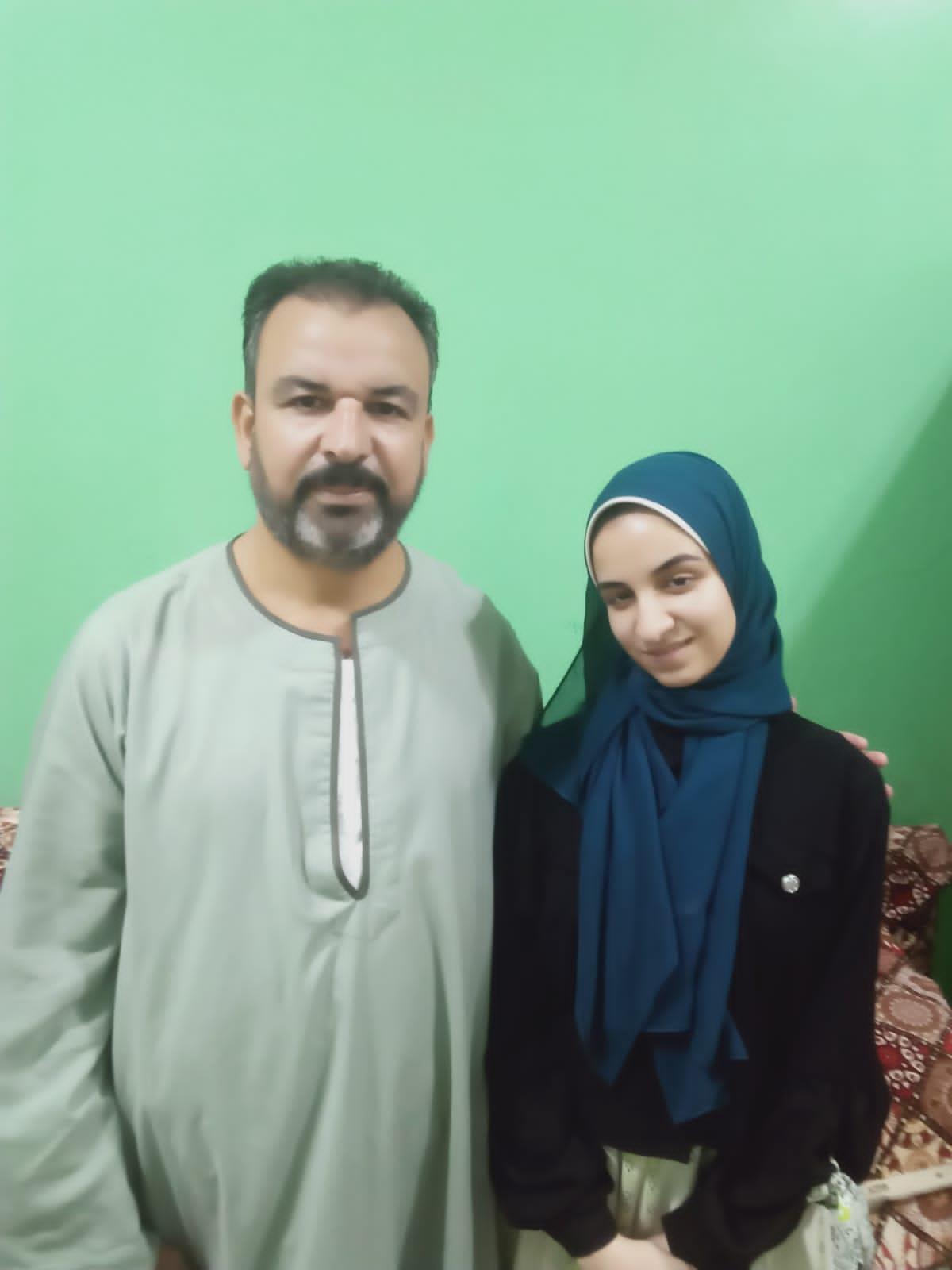 الطالبة منة الله الاولي علي محافظة بني سويف والخامسة علي الجمهورية 
