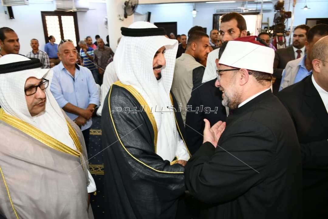 وزير الأوقاف ومحافظ الجيزة يفتتحان مسجد "الكويت" بمنطقة التوسعات الشمالية بمدينة 6 أكتوبر