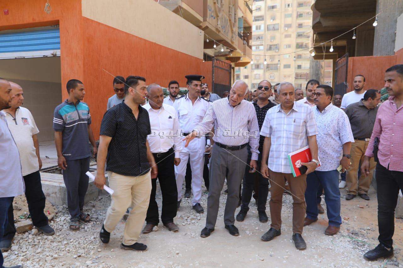 محافظ الجيزة يتابع أعمال إنشاء 5 أسواق حضارية جديدة بالهرم وبولاق والطالبية 