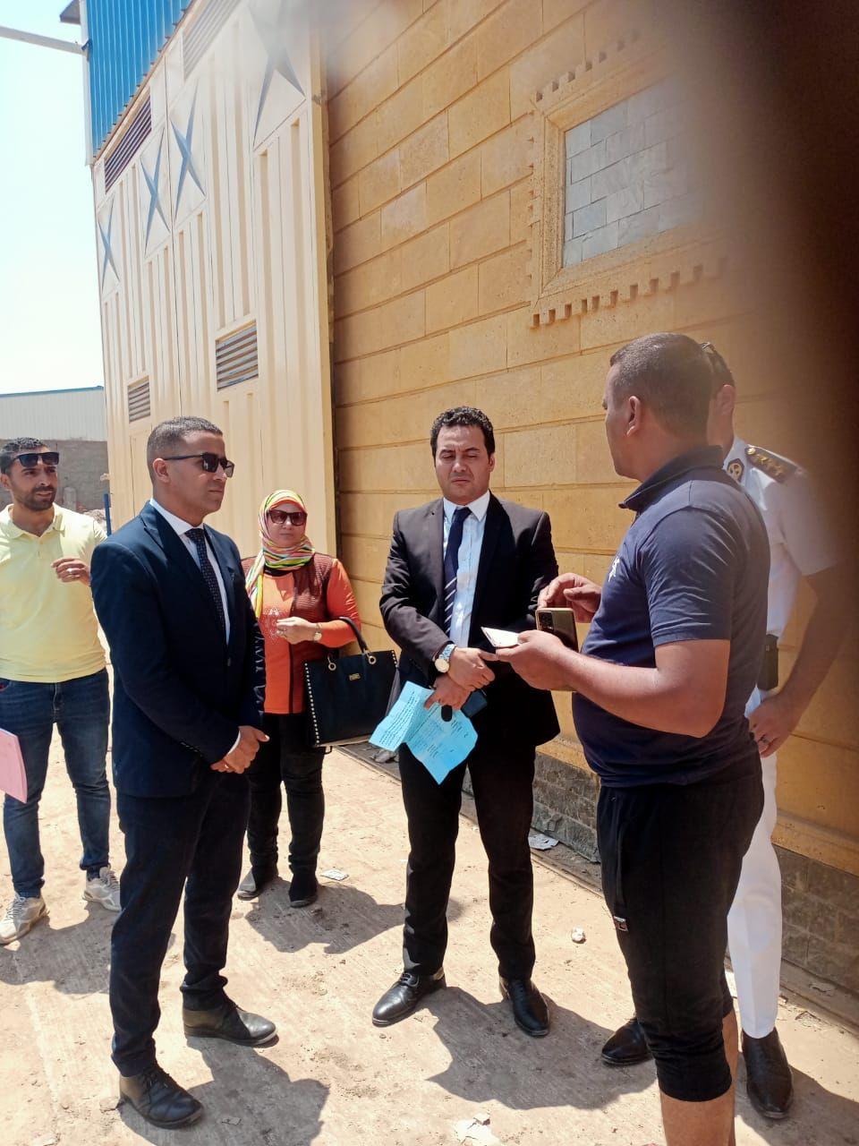 النيابة الإدارية تعاين موقع حريق