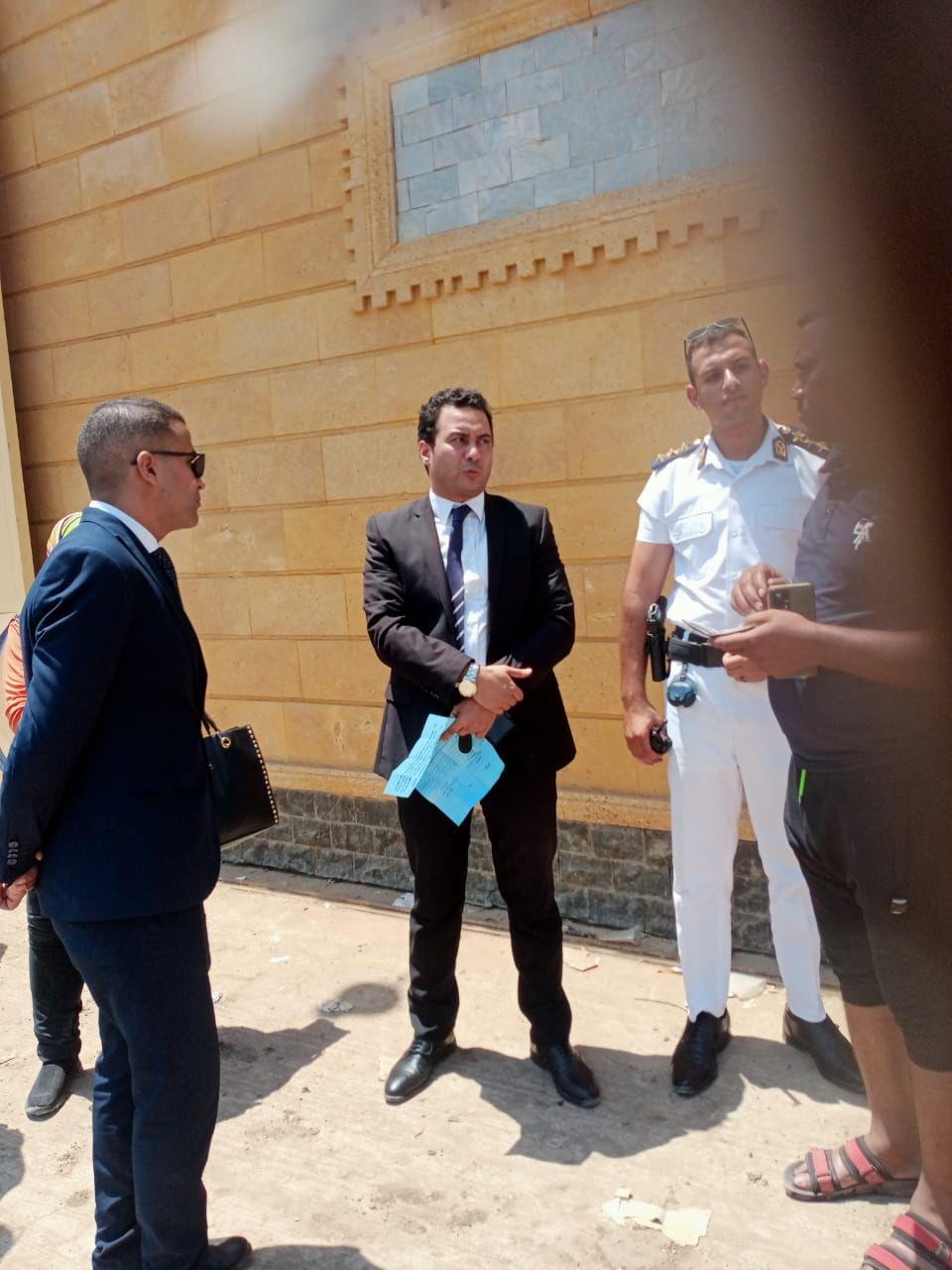 النيابة الإدارية تعاين موقع حريق