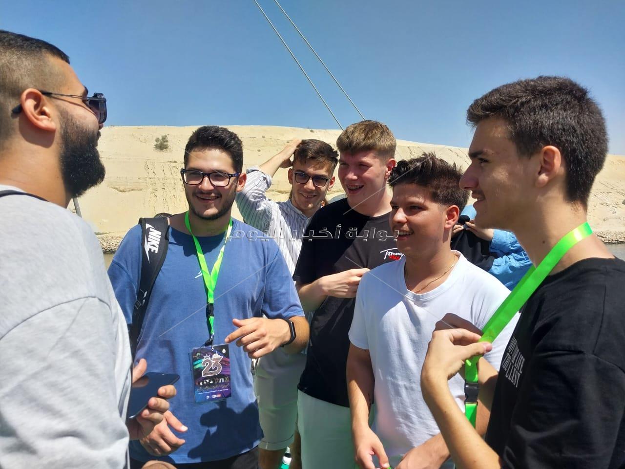جولة بحرية بقناة السويس للفِرق المشاركة بمهرجان الإسماعيلية الدوليِّ للفنون الشعبية