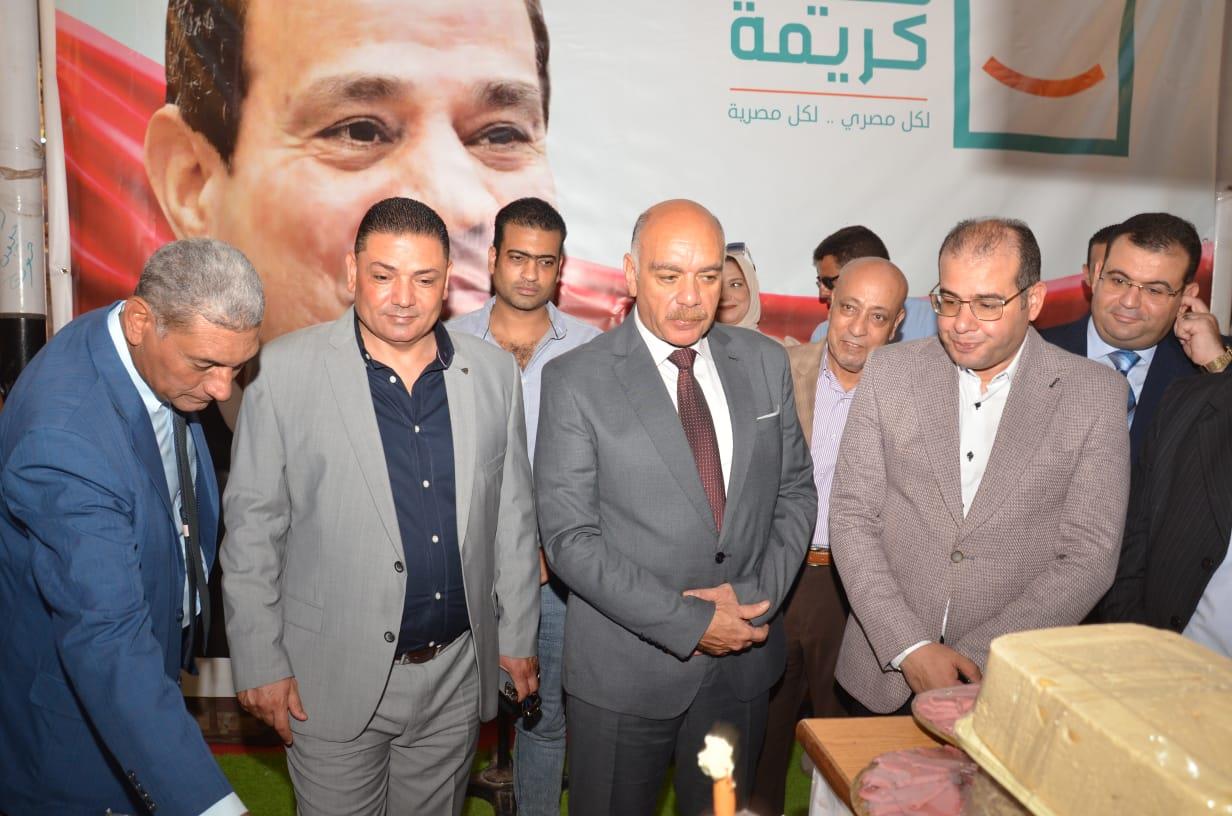 إفتتاح معرض الغرفة التجارية بالبحيرة الثاني "أهلا مدارس" لمستلزمات المدارس بمدينة كفر الدوار