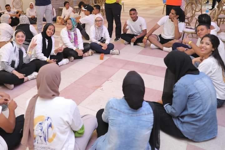 طلاب جامعة الأقصر يشاركون في معسكر تدريبي