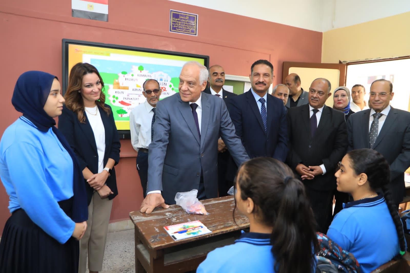 اللواء أحمد راشد محافظ الجيزة جولة تفقدية صباح اليوم
