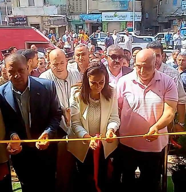نائب محافظ البحيرة تفتتح معرضا للسلع الغذائية بمدينة دمنهور. 