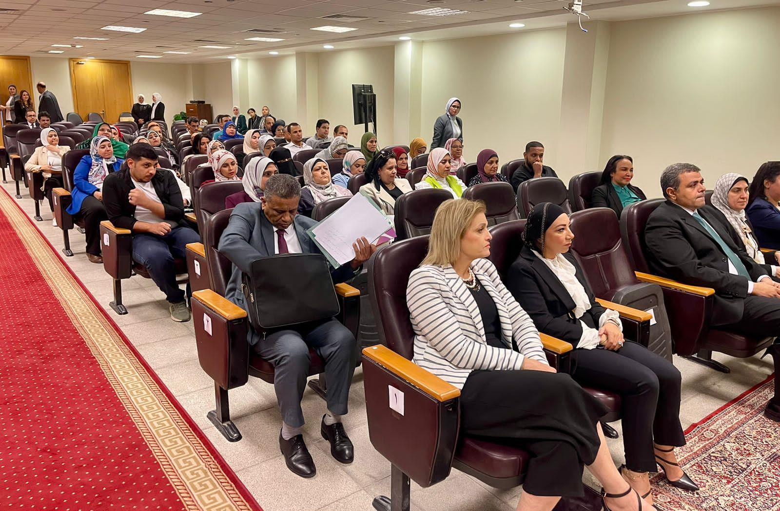 رئيس هيئة النيابة الإدارية يفتتح دورة "مناهضة جريمة ختان الإناث"
