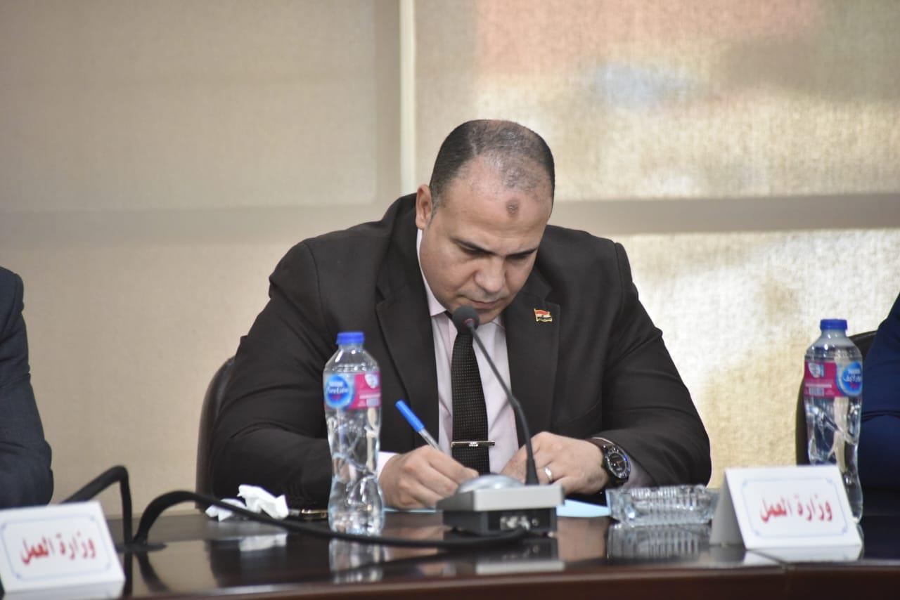 شحاته يزور  "مقاولي البناء والتشييد" ويدعوهم لطرح رؤيتهم لقانون العمل الجديد 