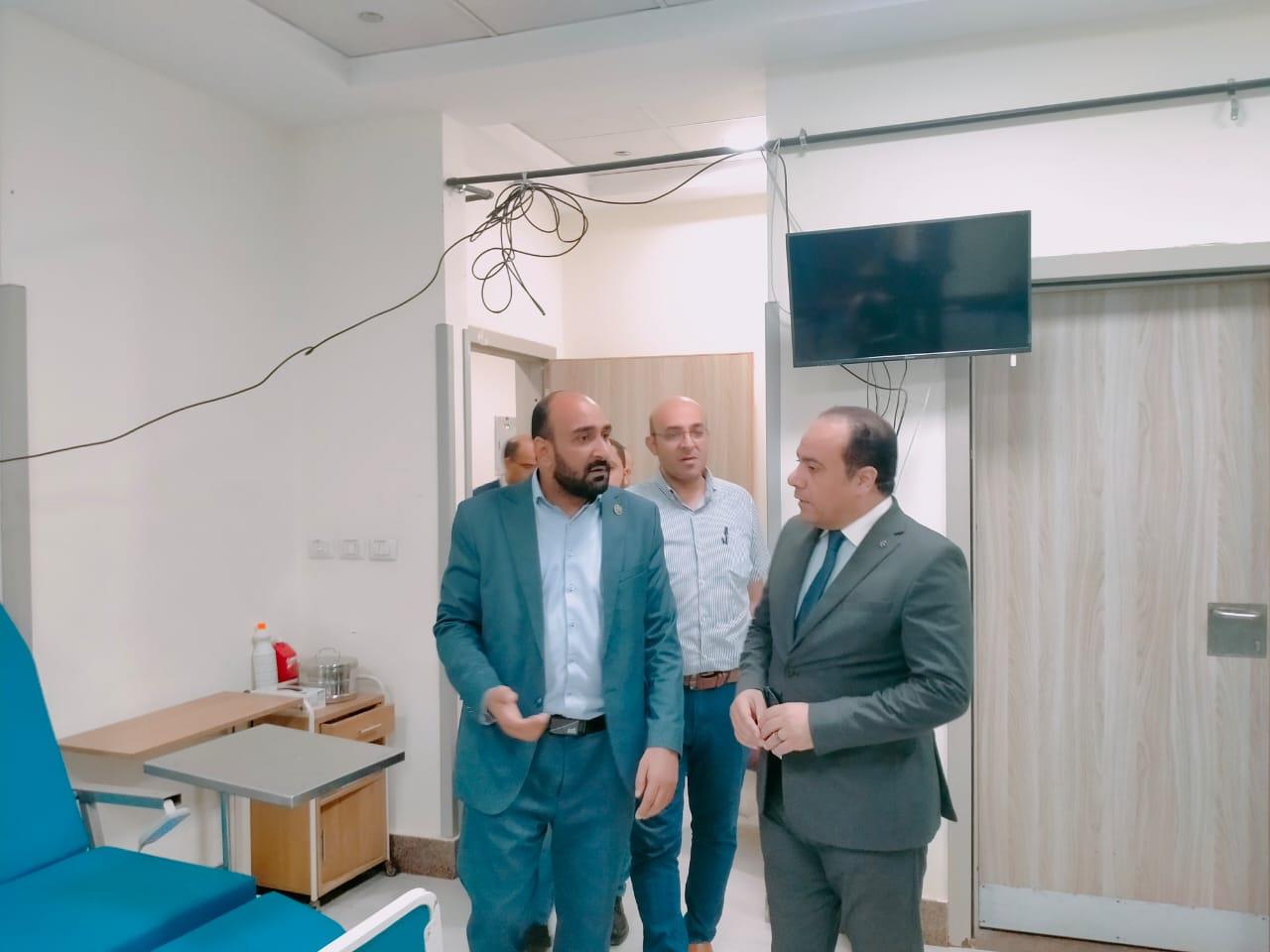 وكيل صحة سوهاج يوجه بتشغيل أجهزة غسيل كلوي ومناظير بمستشفى برديس