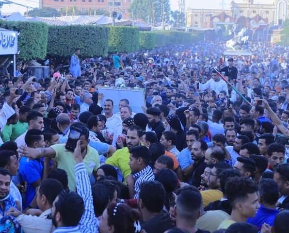 الالاف يحضرون ختام احتفالات مولد القديس الشهيد مار جرجس بالرزيقات غرب الاقصر