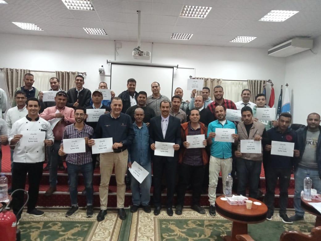  العمل تنظم مبادرة ثقافة السلامة والصحة المهنية..وتوعية العاملين بالمشاركة الانتخابية بمطروح