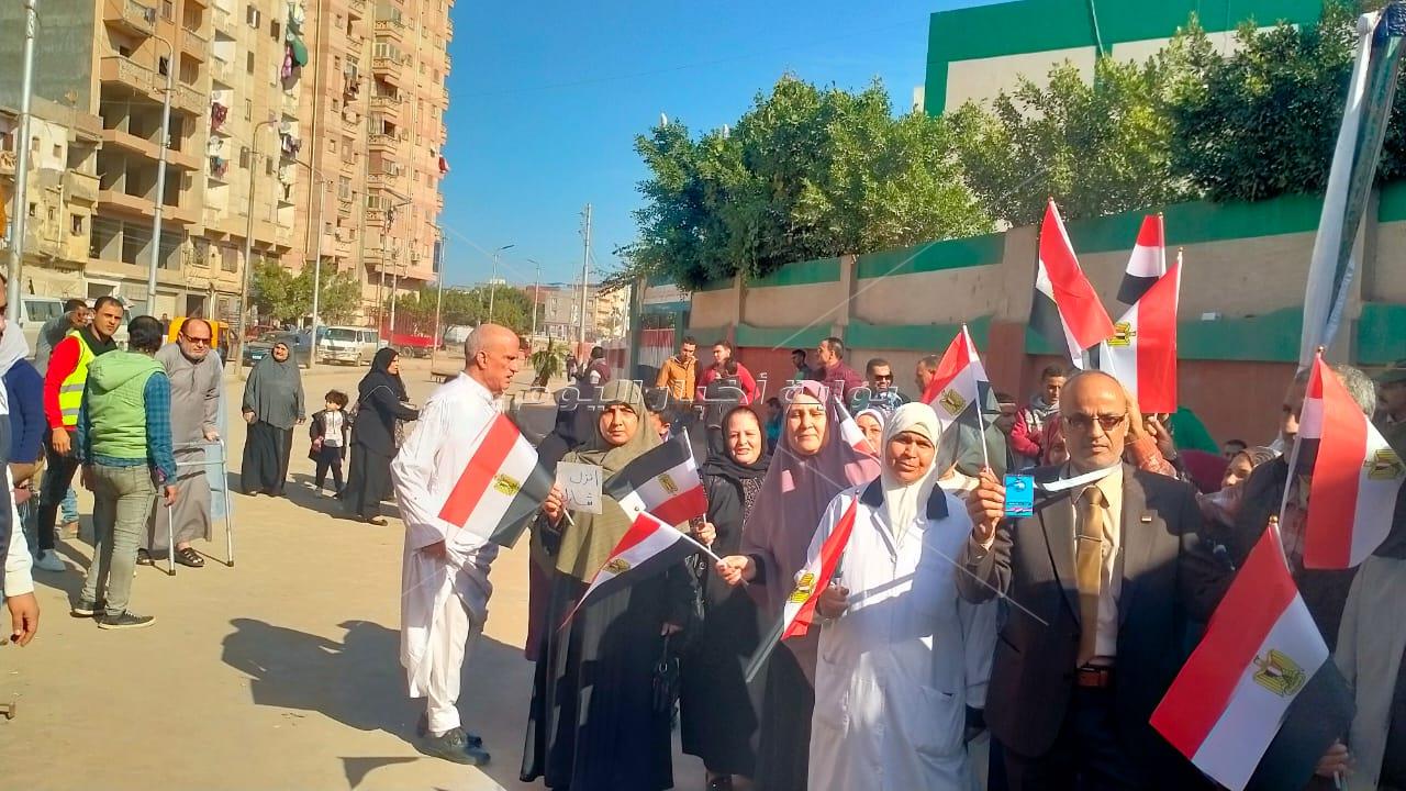 إقبال جماهيري حاشد على لجان البحيرة في أول أيام مارثون الإنتخابات الرئاسية