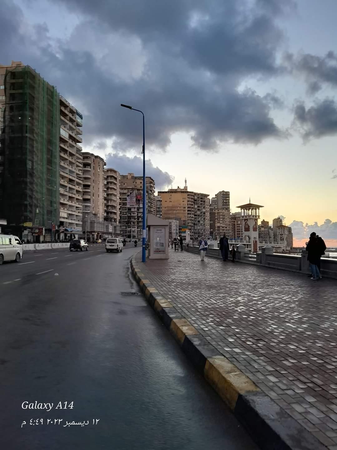 سحب و أمطار رعدية على مدينة نصر  و الفيوم و بنى سويف..صور 