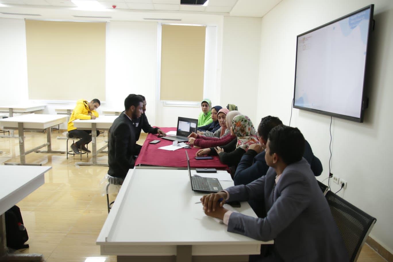 لجنة تحكيم الأعمال المشاركة بمهرجان إبداع تنتهي من أعمالها بجامعة طيبة التكنولوجية