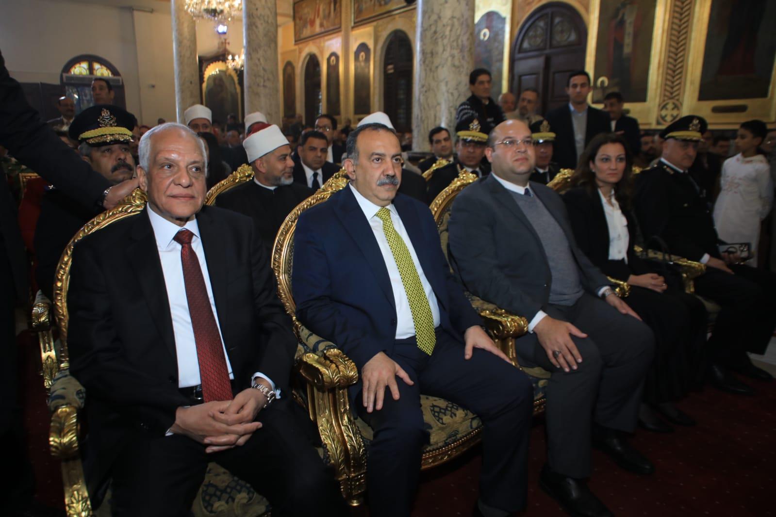 محافظ الجيزة يزور مطرانية الجيزة