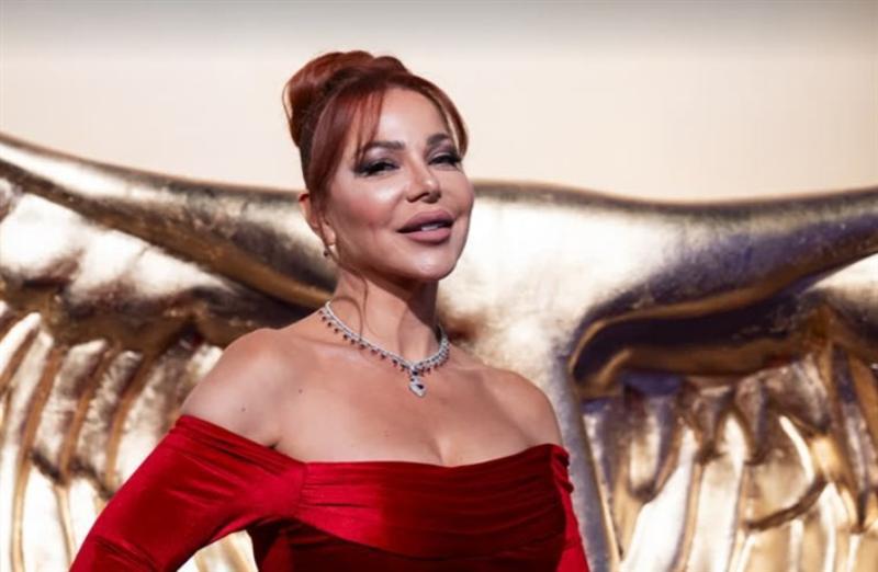 نجوم الفن ومشاهير العالم في حفل Joy Awards 