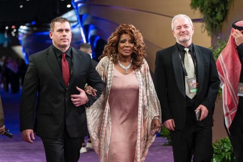 نجوم الفن ومشاهير العالم في حفل Joy Awards 