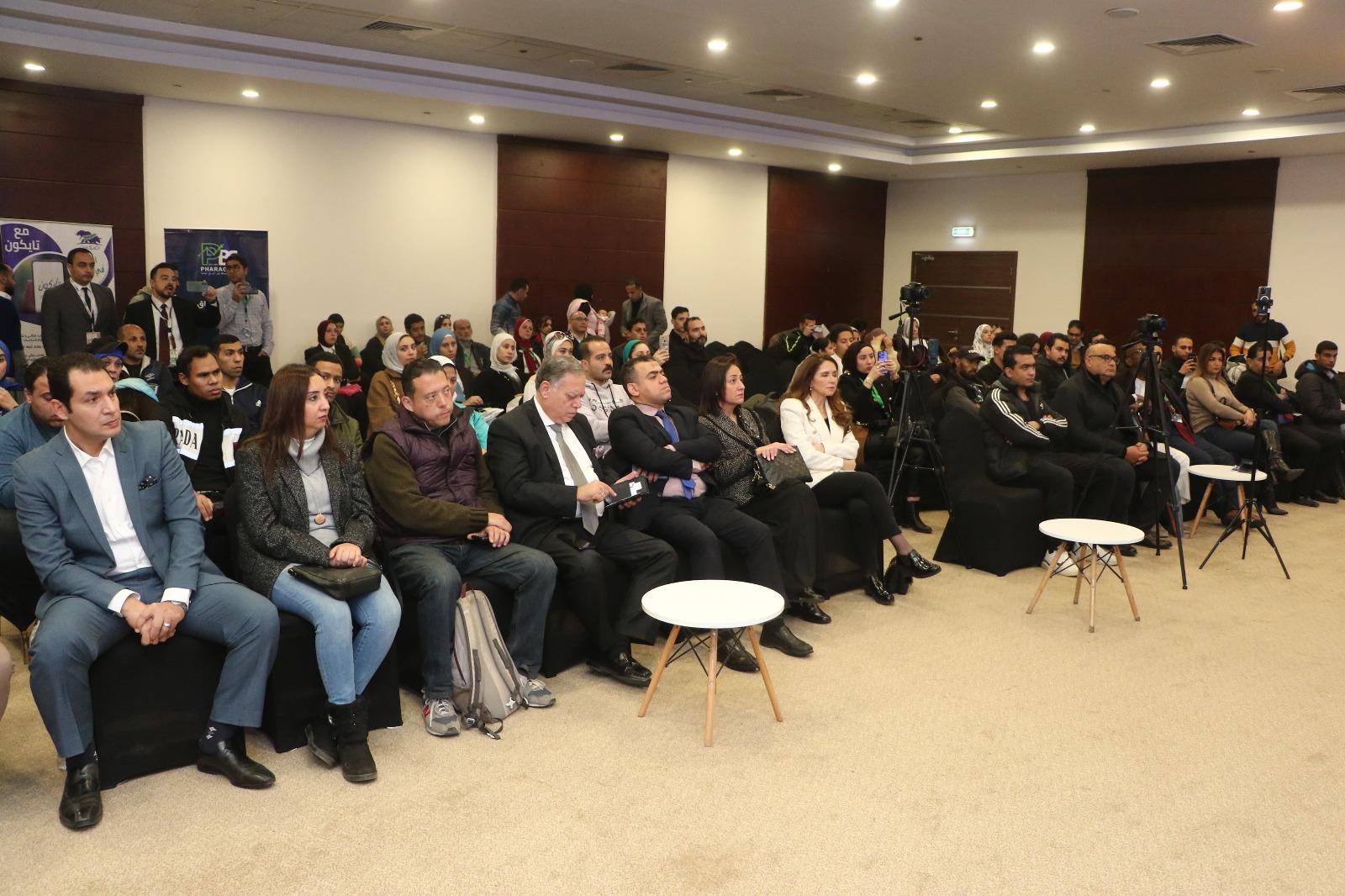 اقتصاديون من معرض الكتاب: الاستثمار فى البورصة آمن وعلينا دعمها لتحقيق التنمية