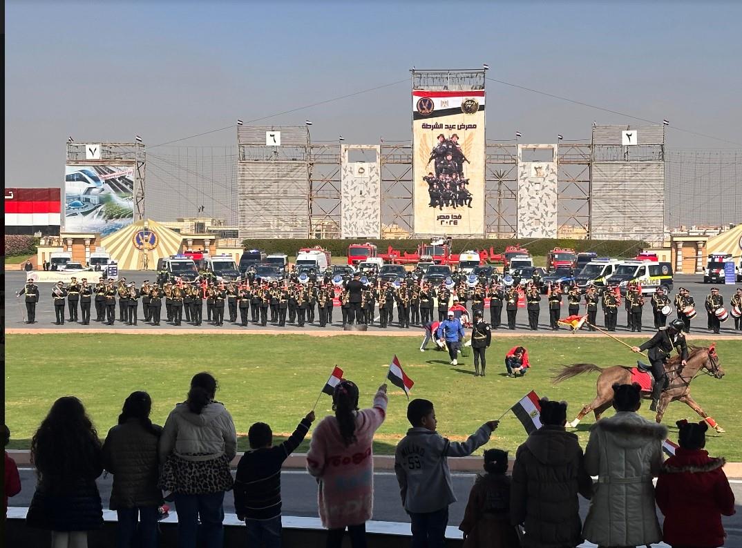 عروض لطلبة كلية الشرطة الفروسية واستعراض المهارات