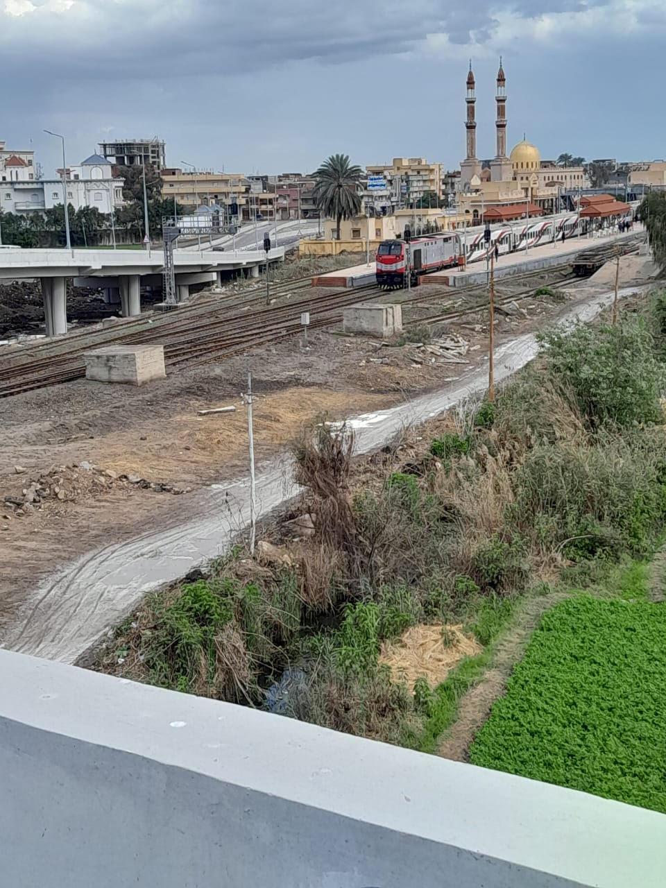 بدء التشغيل التجريبي لكوبري مزلقان أبو حمص الجديد بالبحيرة 