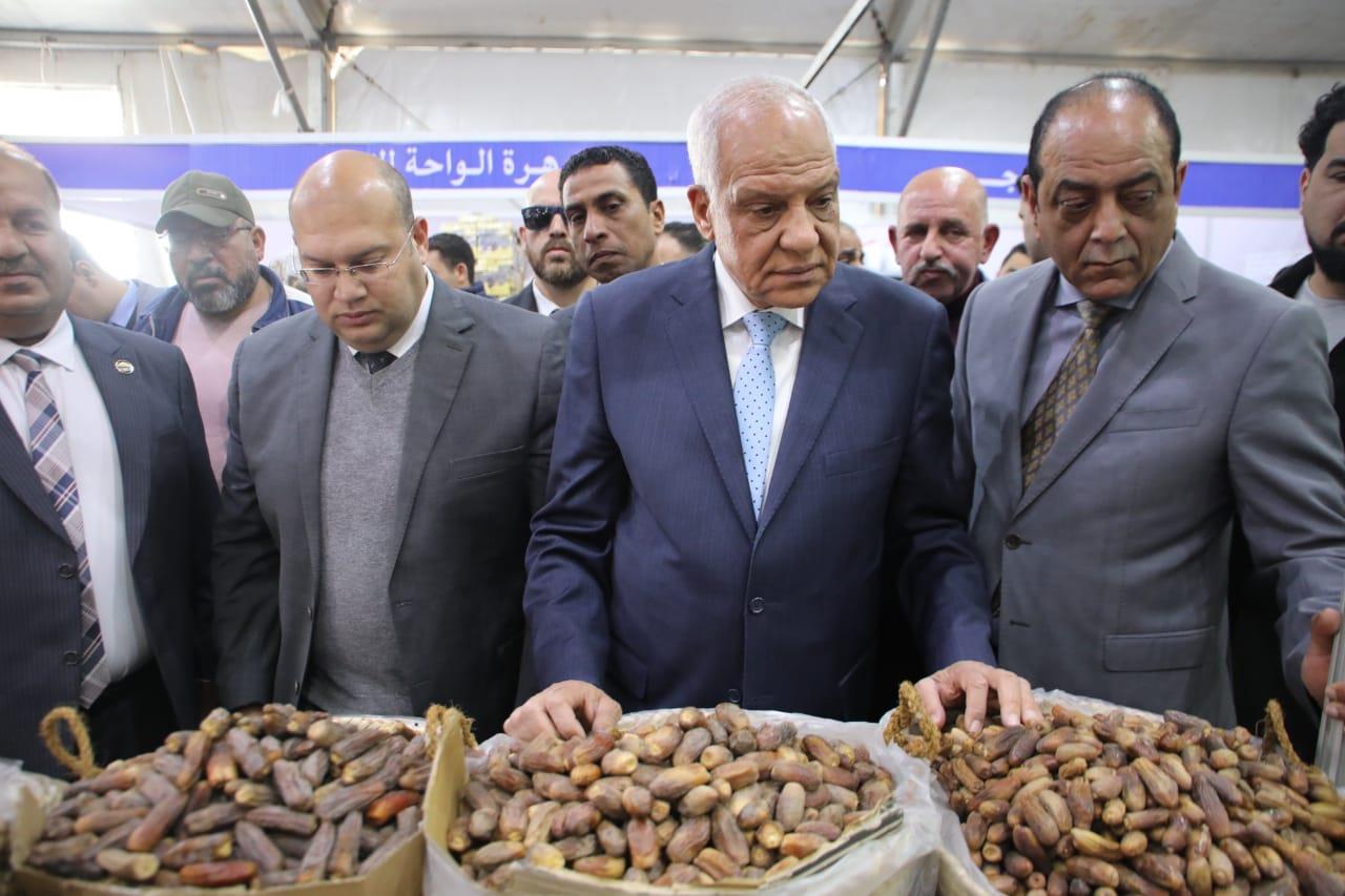 محافظ الجيزة يفتتح المعرض الرئيسي لأهلا رمضان بحى العمرانية بتخفيضات تصل إلى 25%