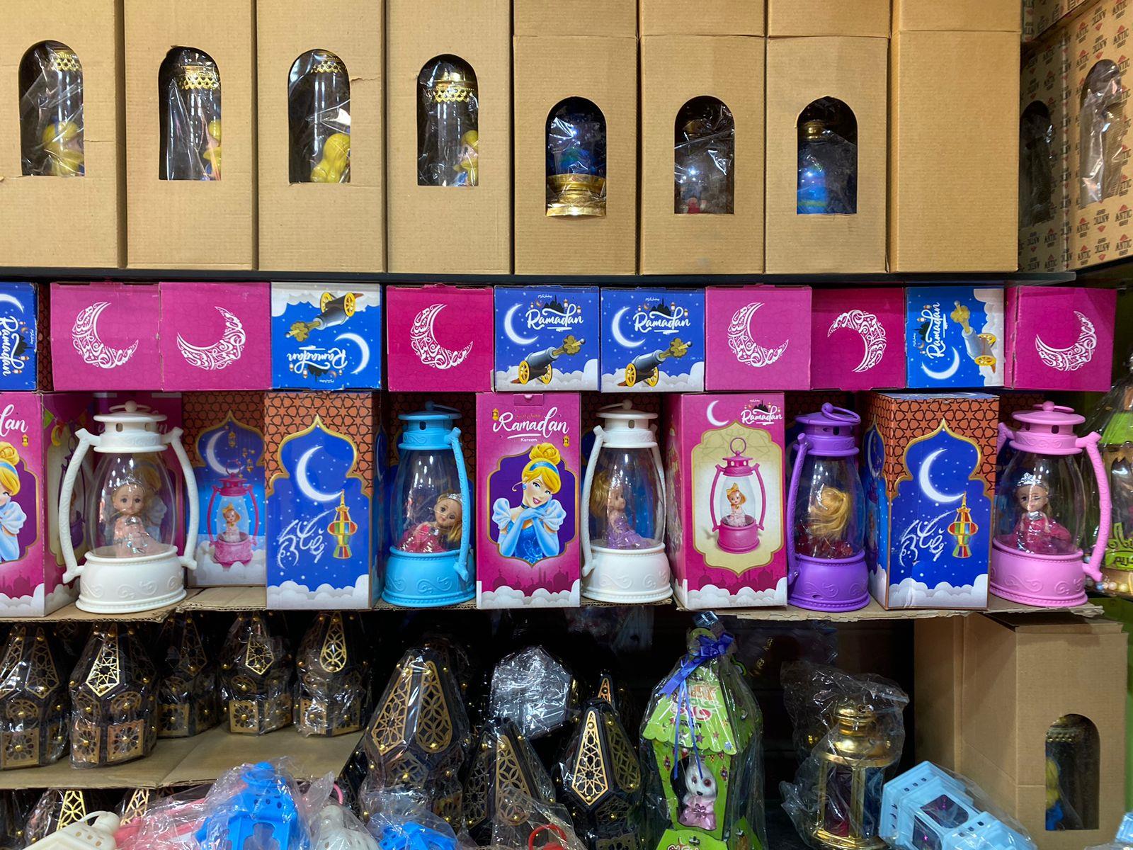فوانيس رمضان رمزية وجمالية في شهر الصيام والعبادة