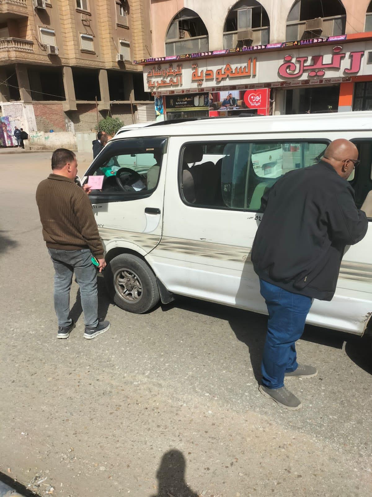 حملات مكثفة على مواقف السرفيس