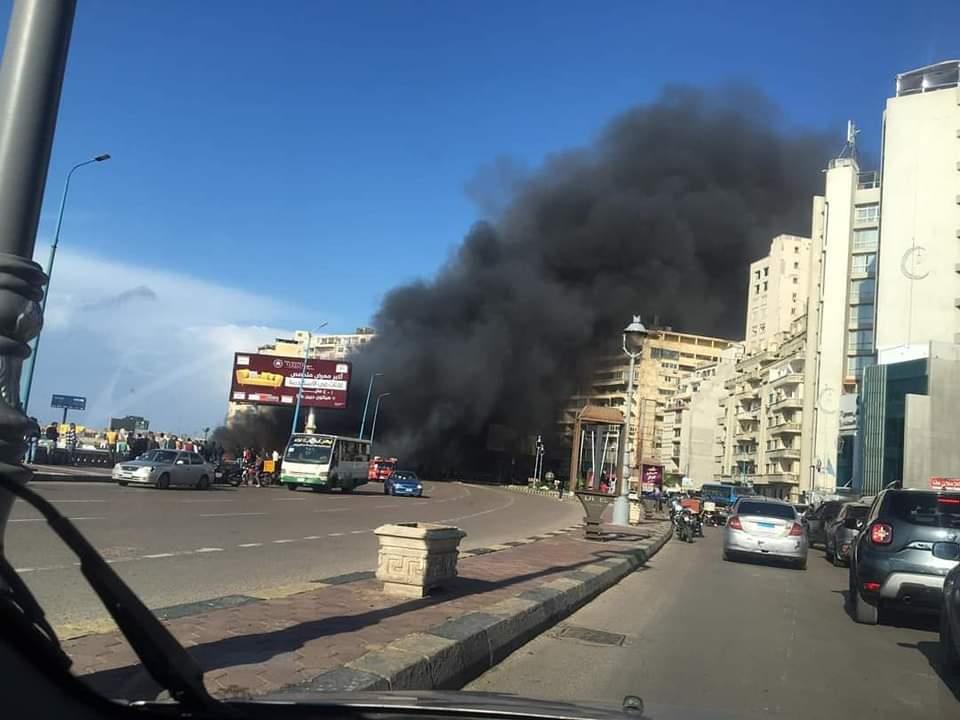 حريق هائل في نادي الصيادلة