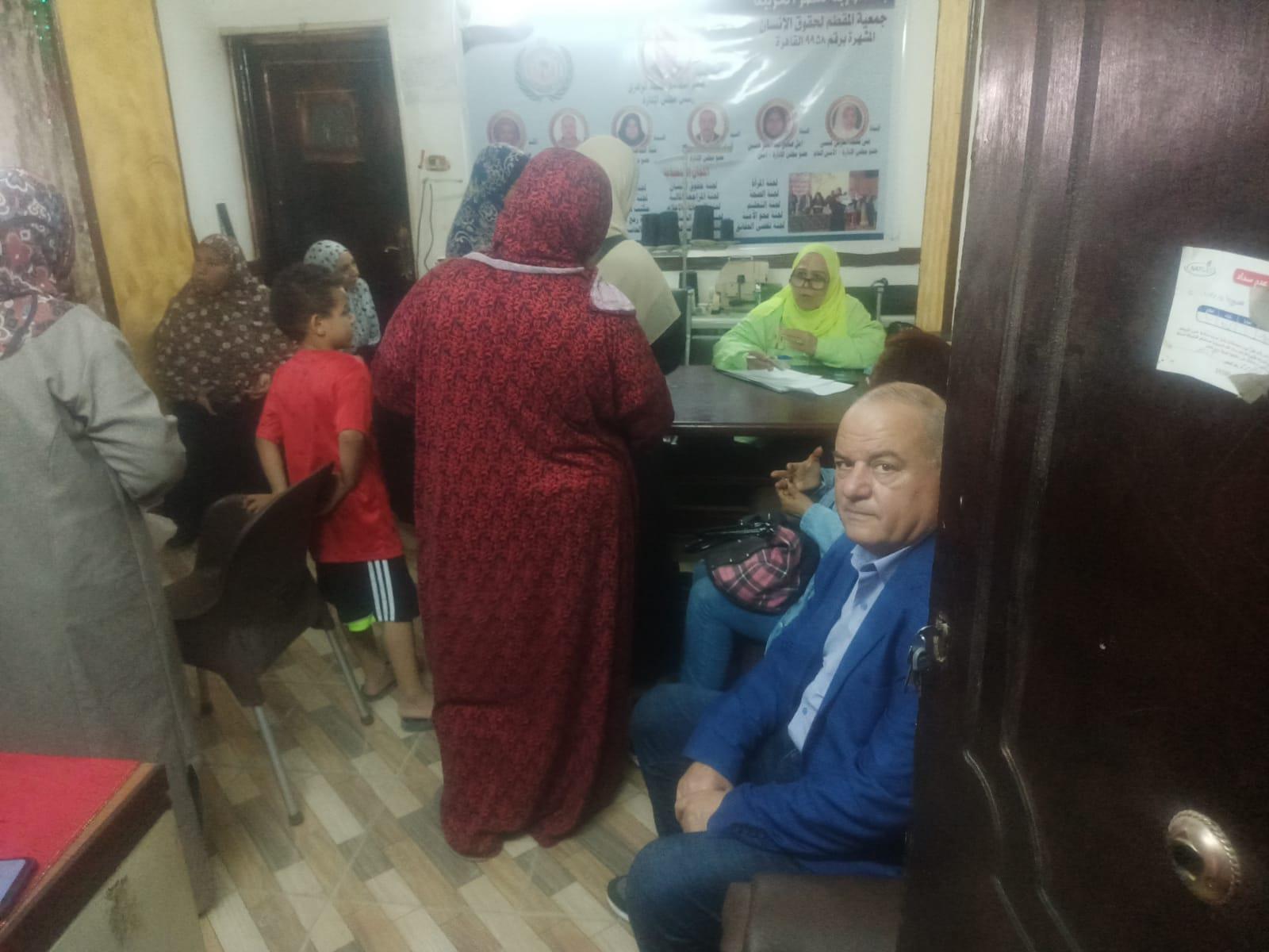 قافلة طبية للحركة الوطنية بالمقطم .. الكشف والعلاج بالمجان  | صور 