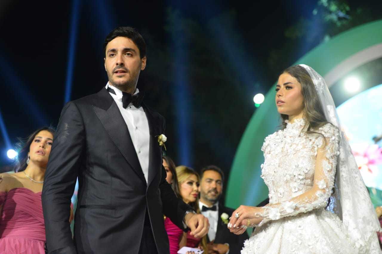 عمرو دياب و نجوم الفن والمشاهير في حفل زفاف ابنة محمد السعدي