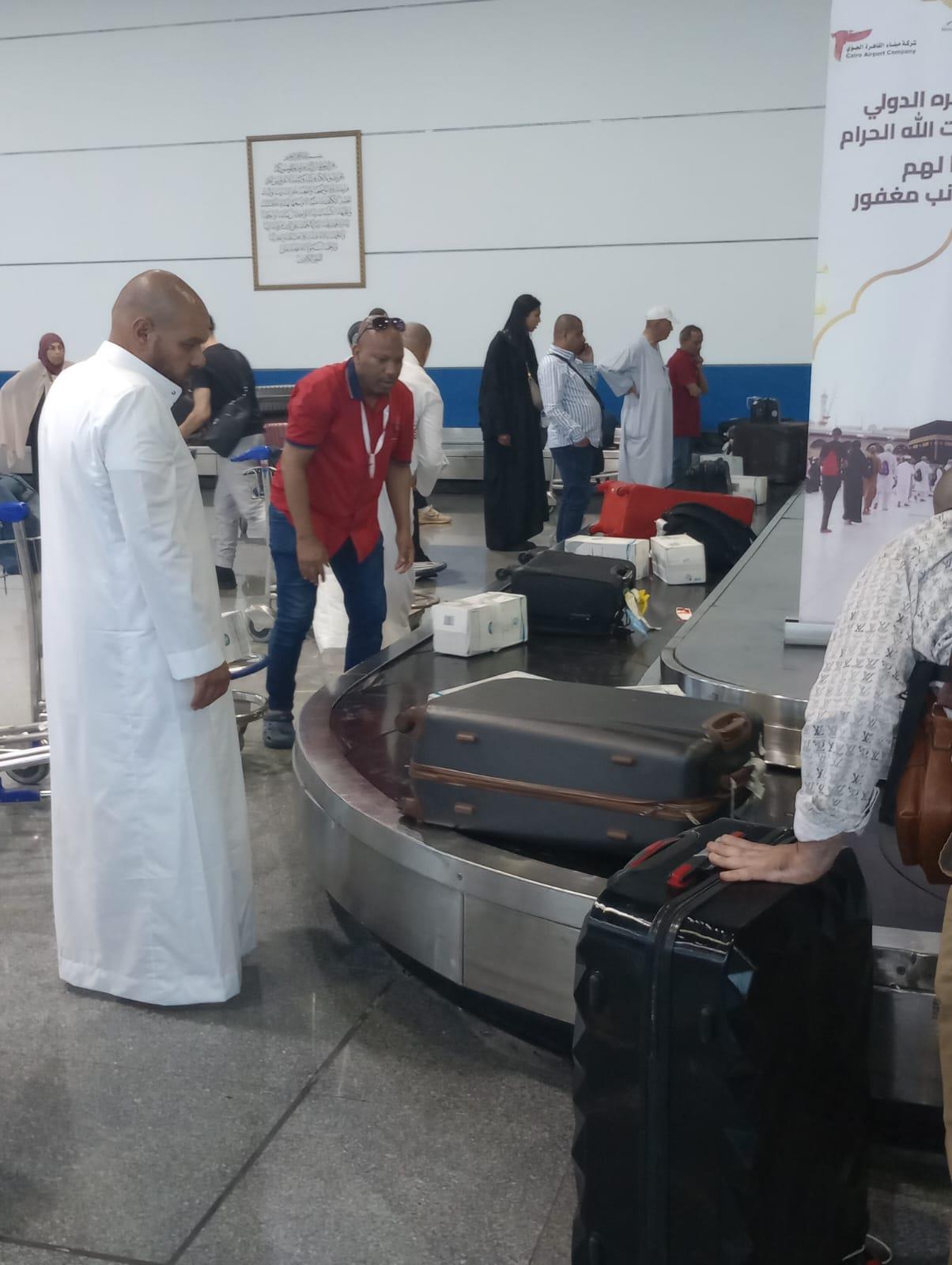 مصر للطيران   تسير اليوم ثاني أيام جسرها الجوى