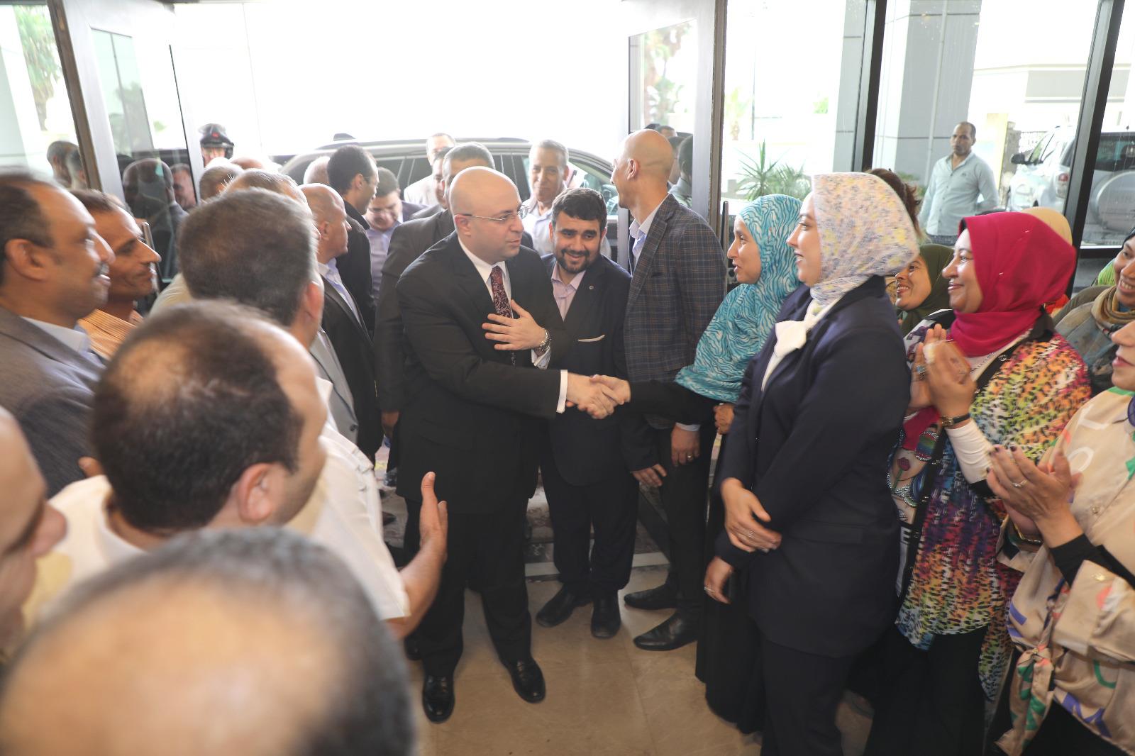 محافظ بني سويف: الفترة المقبلة تتطلب مزيدا من العمل وتضافر الجهود