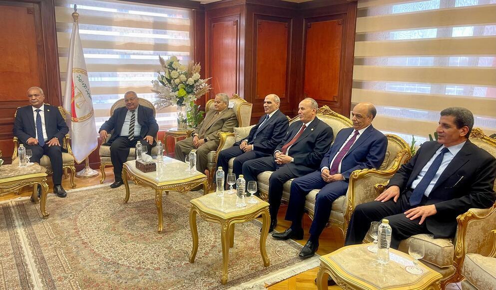 رئيس هيئة النيابة الإدارية يلتقي رئيس هيئة قضايا الدولة