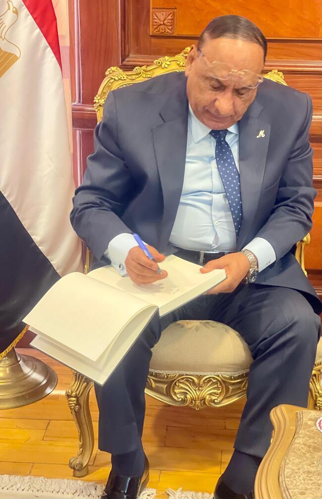 رئيس هيئة النيابة الإدارية يلتقي رئيس هيئة قضايا الدولة